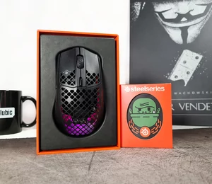 Test SteelSeries Aerox 3 Wireless : une souris